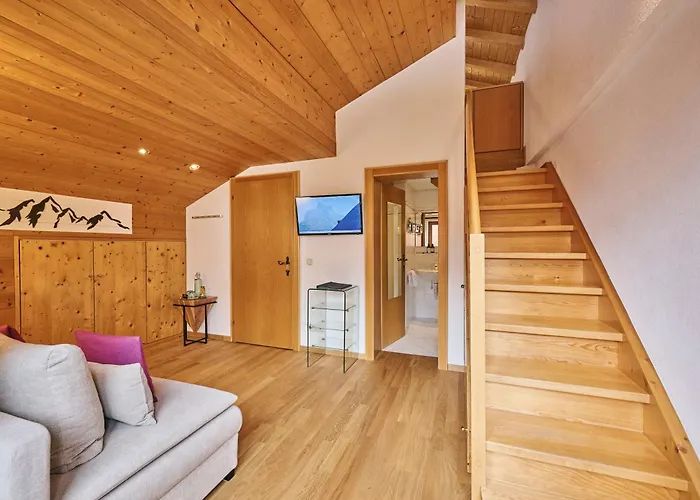 Garni Sursilva فندق 4*