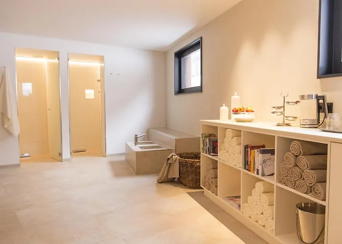 Garni Sursilva فندق 4*